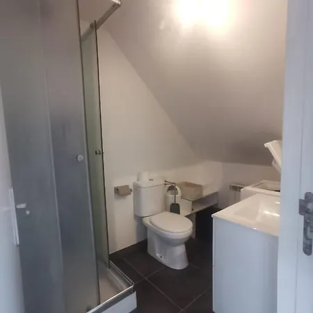 Mezzanine Aux Portes De Rennes شقة